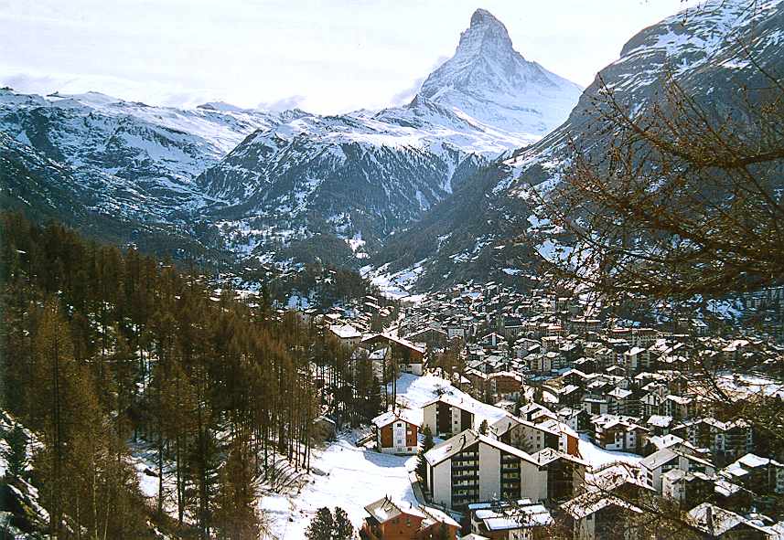 http://www.skiraware.de/Ski/Zermatt/Zermatt05VomOlympiaStuebli.jpg