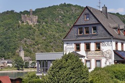 Hotel Landsknecht mit Burg Maus